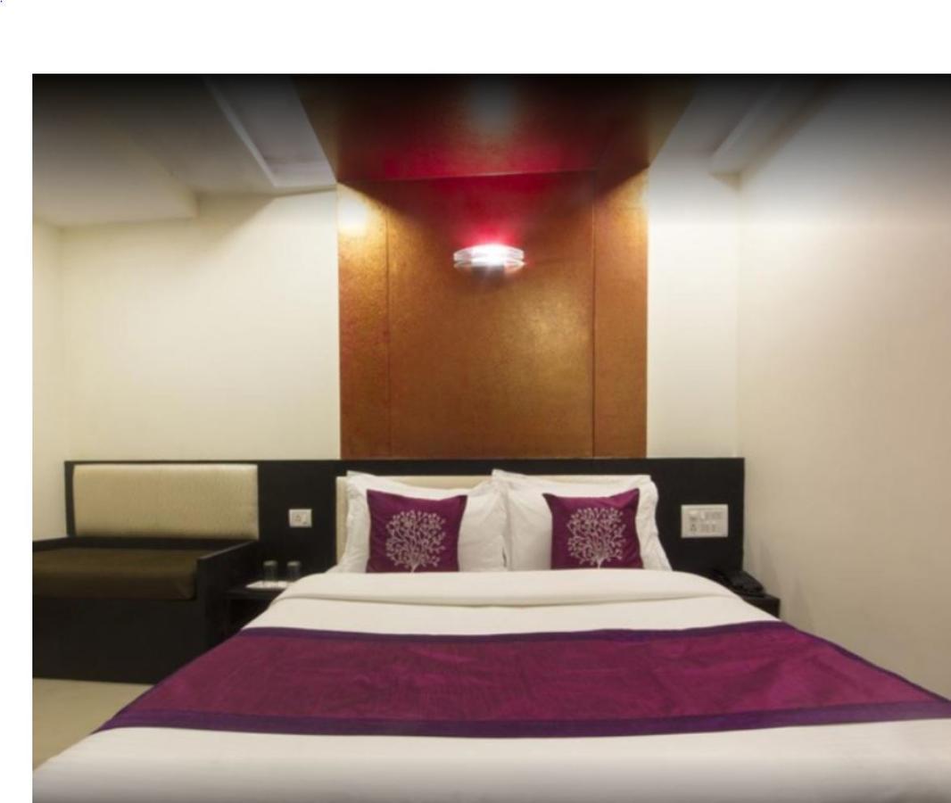 Hotel Accore Inn مومباي المظهر الخارجي الصورة
