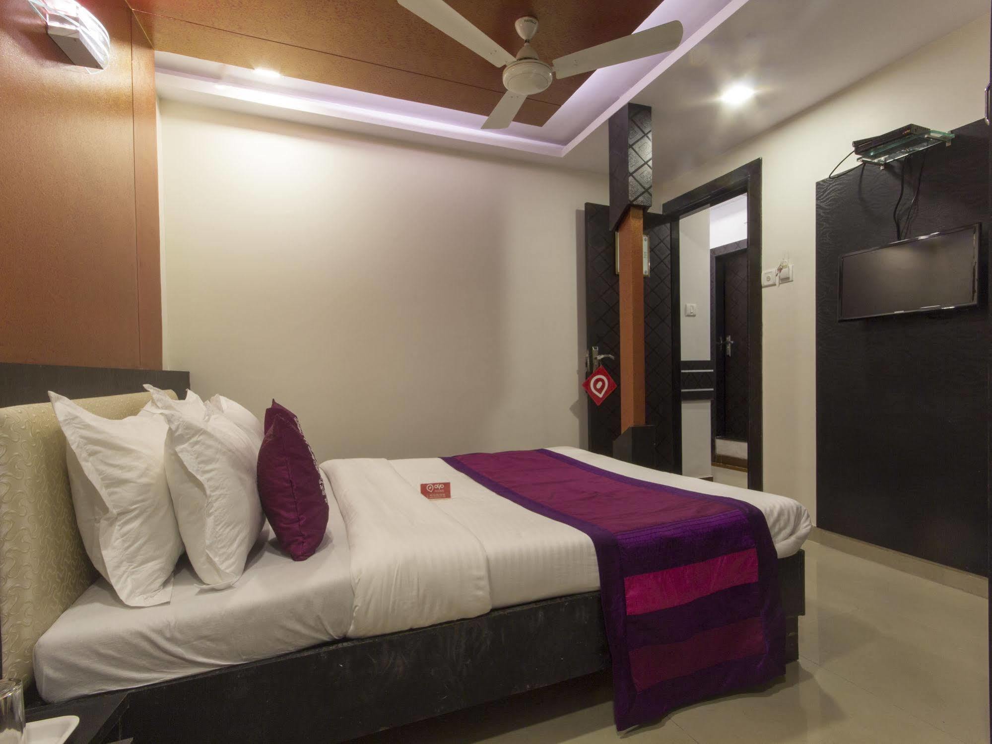 Hotel Accore Inn مومباي المظهر الخارجي الصورة